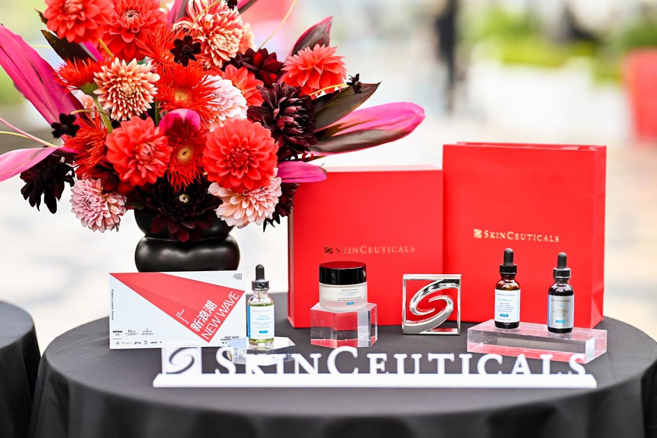 首届新浪潮时尚大奖颁奖盛典圆满举行图片17 首届新浪潮时尚大奖颁奖盛典圆满举行图片17